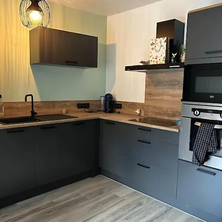 Location Estivale * Montagnac (Herault)