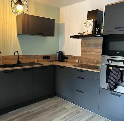 Location Estivale * Montagnac